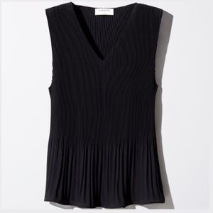 Aritzia Babaton Damien Blouse Black Medium